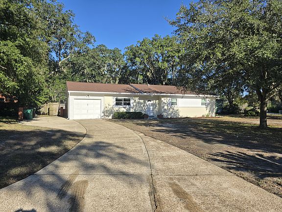 3rd image of 2 Palmetto Dr