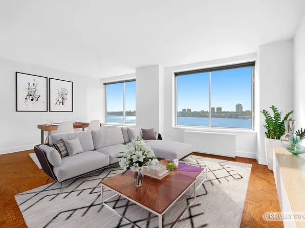 200 Riverside Boulevard image 1 of 7