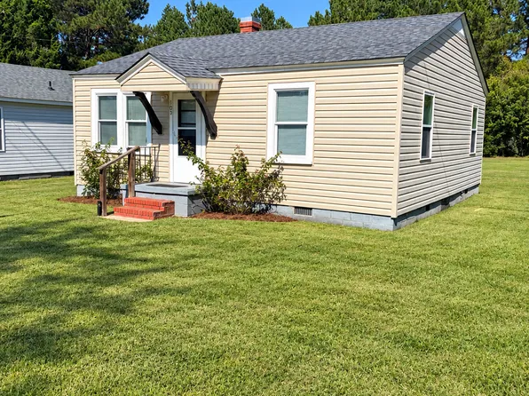 105 Carolina Ave, Chocowinity, NC 27817