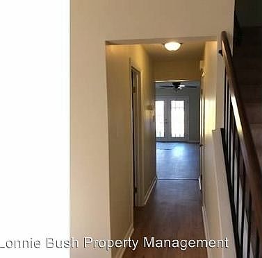 3rd image of 1303 Sierra Dr