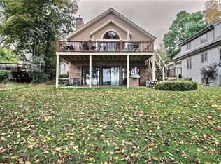 N20W29986 W Glen Cove Rd, Pewaukee, WI 53072