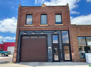 712 W 7th St, Sioux City, IA 51103