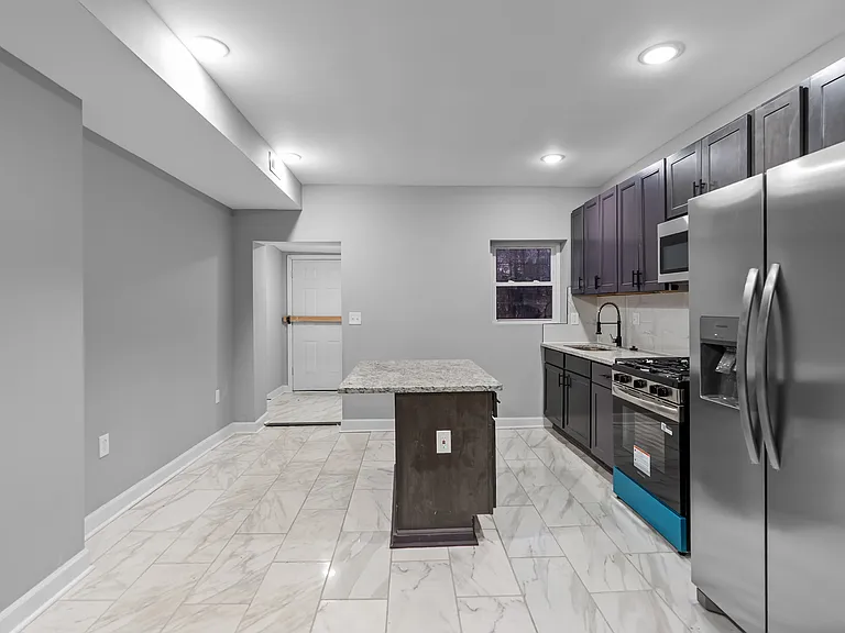 1731 N Pulaski St — Photo 15
