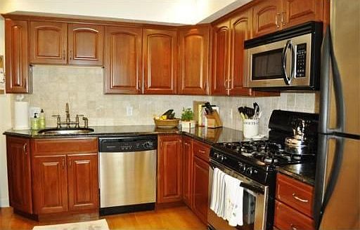 3rd image of 909 Washington St Unit 10