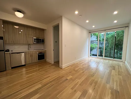 Rented by null | media 29