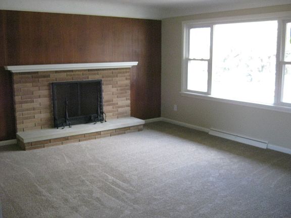 4th image of 5848 Kuenzer Dr