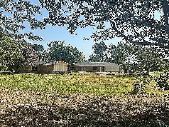 2nd image of 2718 Highway 32 W
