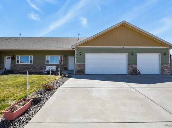 1010 Viewridge Road, Bennett, CO 80102