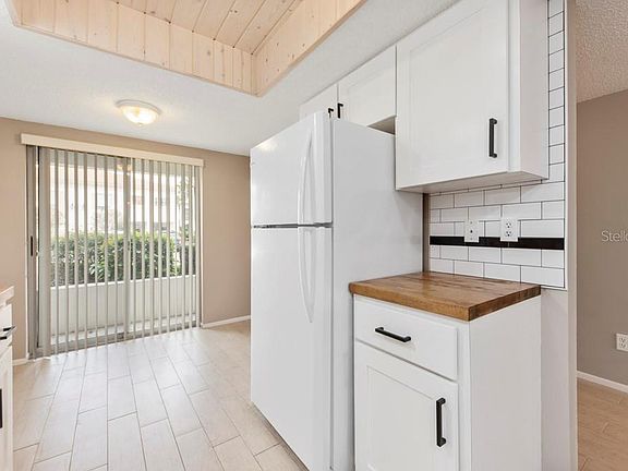 5th image of 5230 Wedgewood Ln #65