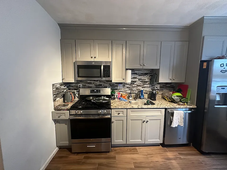 50 Derby St #2L