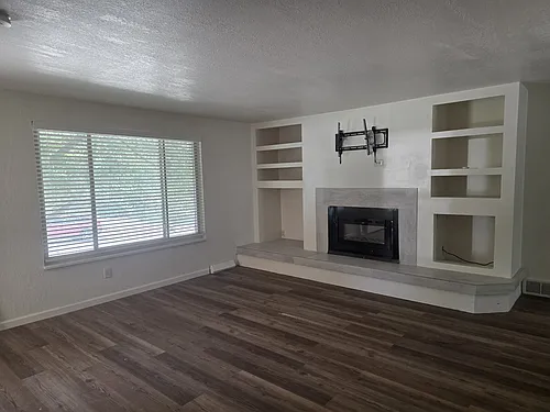 3690 Lewis St Photo 1