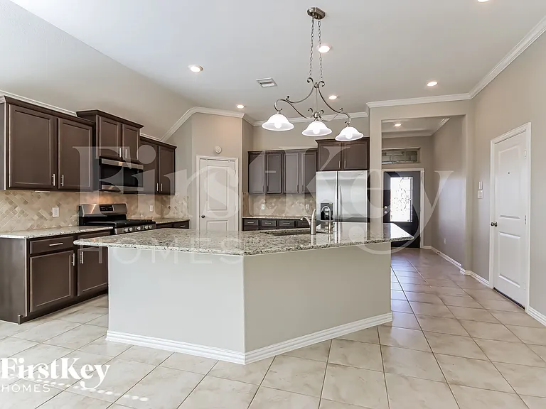 2342 Sugar Crest Dr — Photo 7