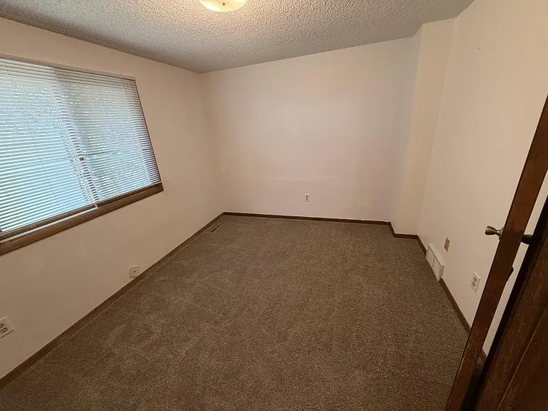 418 Mulberry Dr — Photo 6