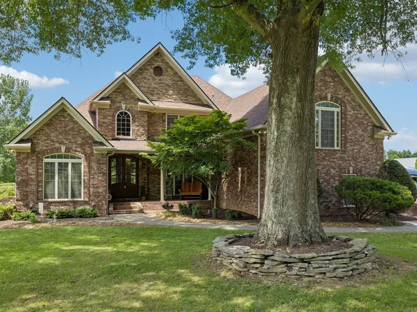 1405 Drakes Creek Rd, Hendersonville, TN 37075