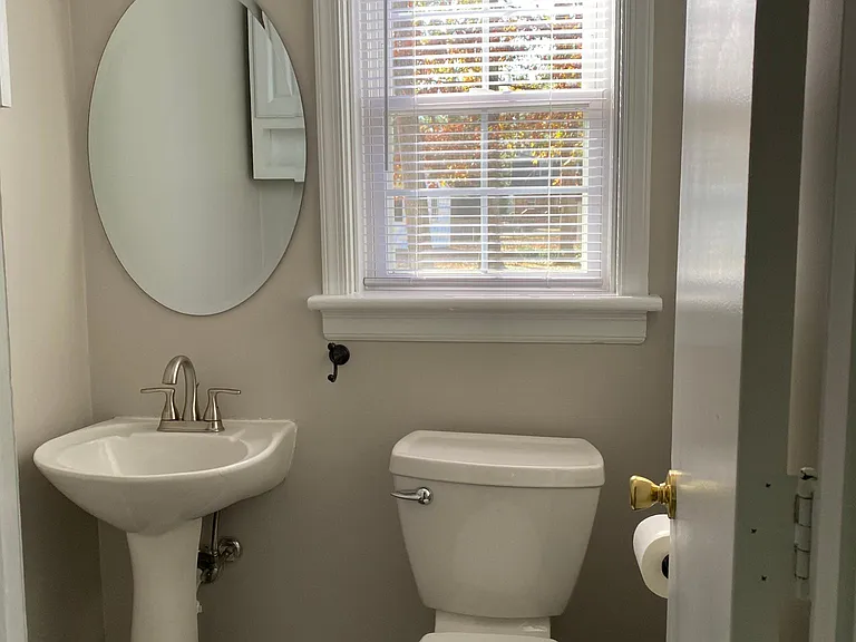 1616 Sainsbury Dr — Photo 8