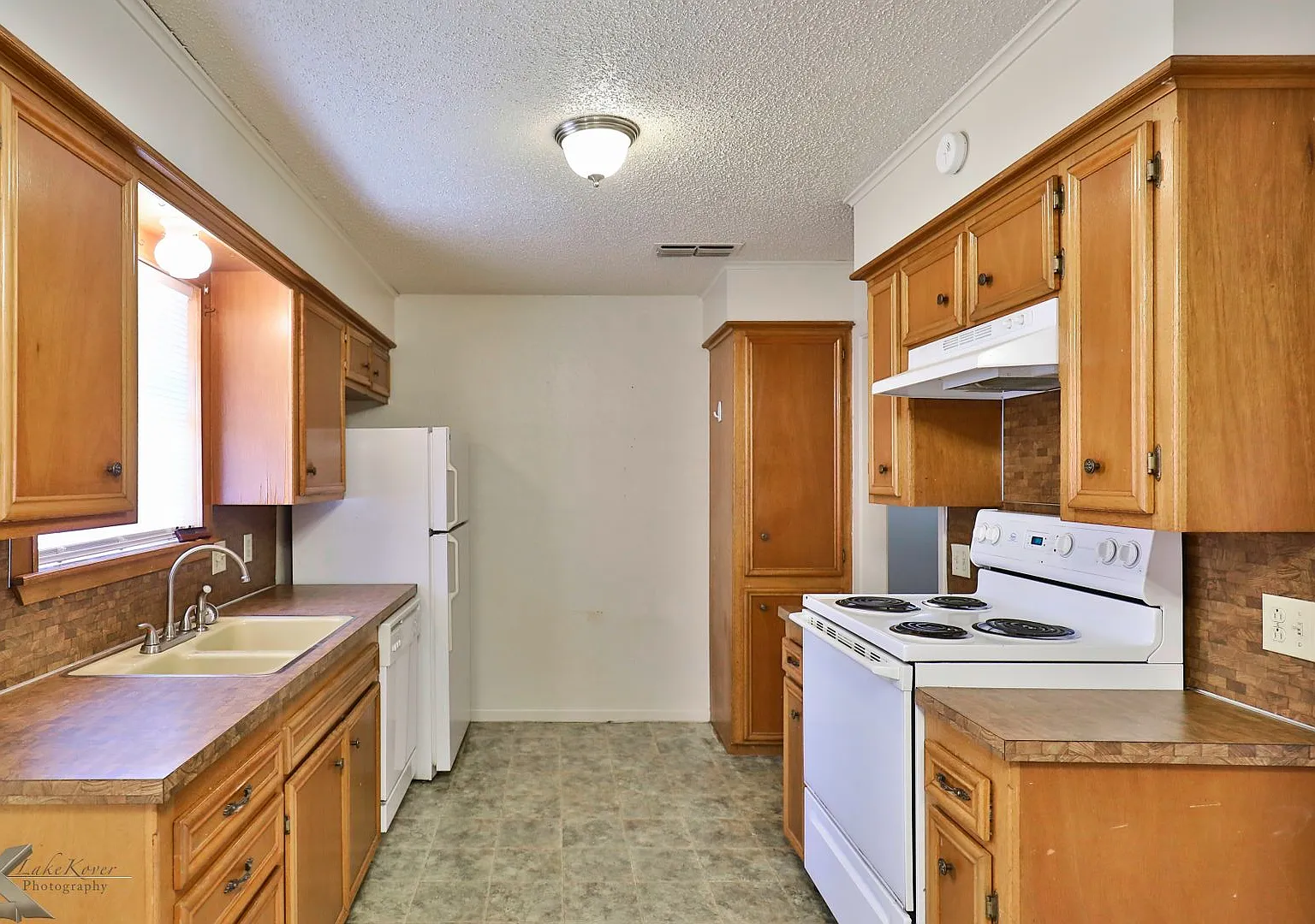 3/2/2 DUPLEX near ACU! — Photo 2