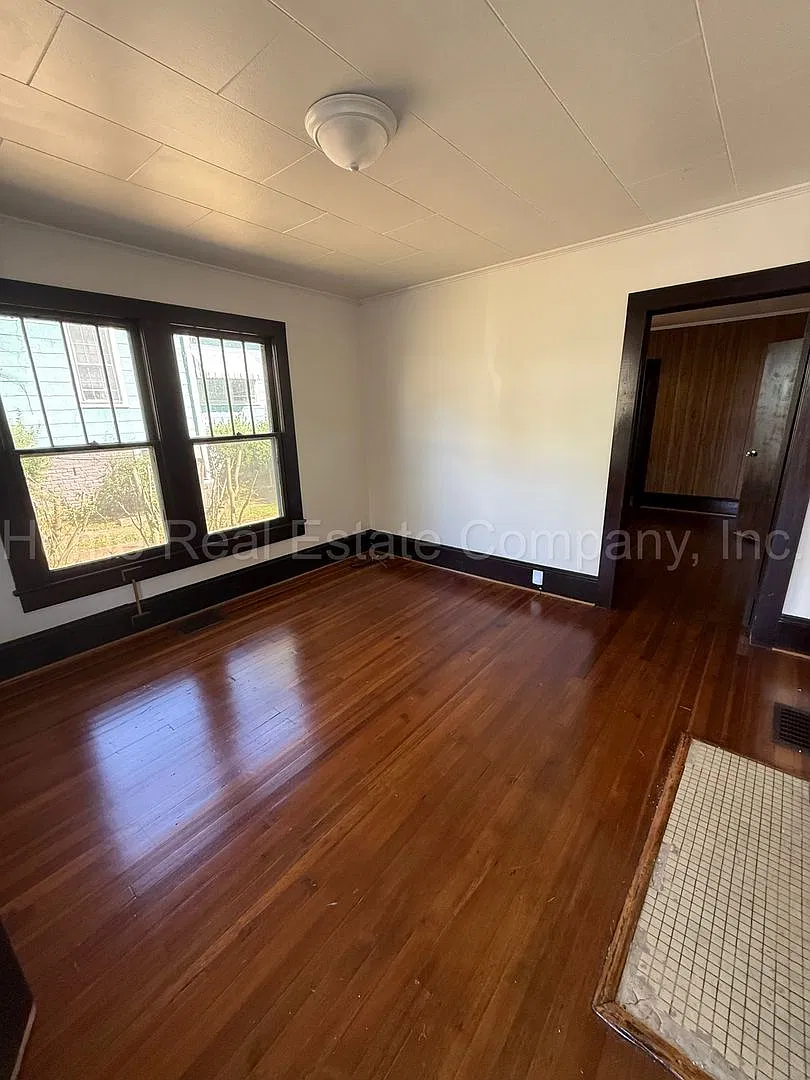 1118 Franklin Street — Photo 2