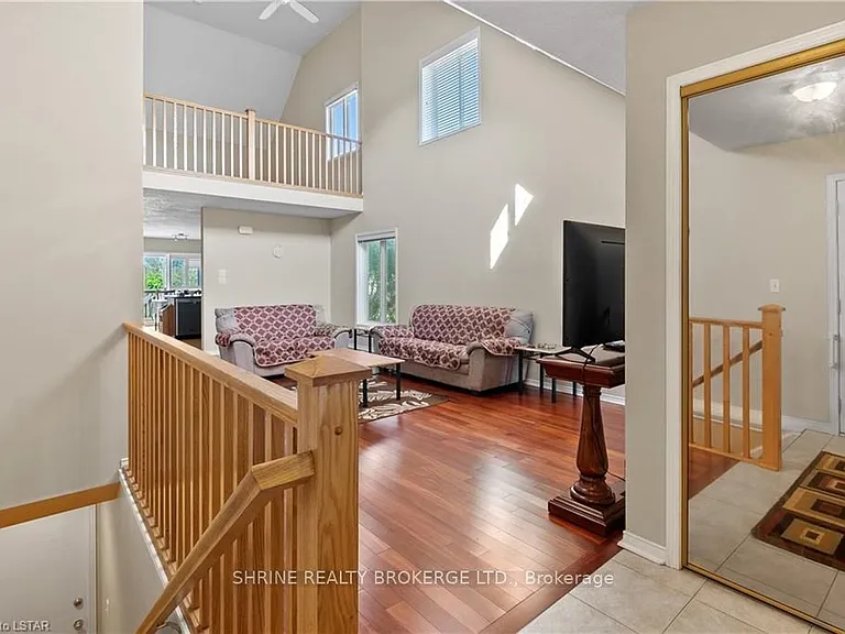 1841 Foxwood Ave #UPPER — Photo 6