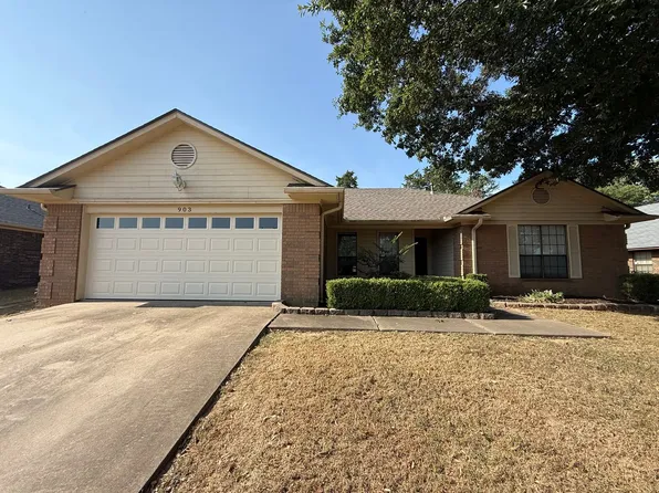 903 Aspen Ave, Van Buren, AR 72956