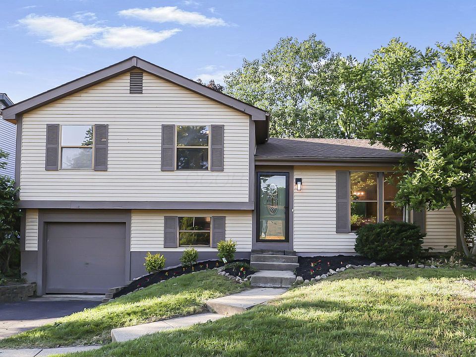 1st image of 2950 Charmwood Ct
