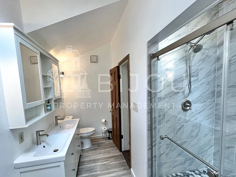 68 Waltham Ave — Photo 9