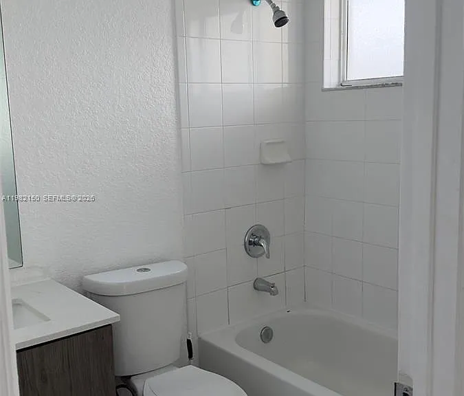 689 NW 6th St #689 — Photo 9