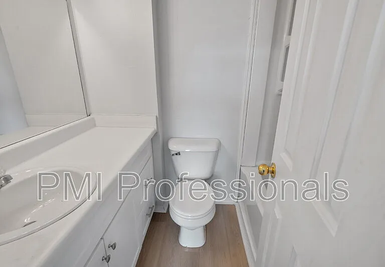 604 Hugh Duffy Cv — Photo 17