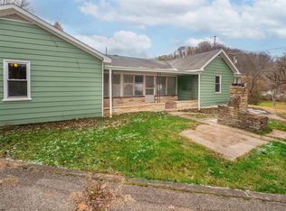 1765 Tyrone Rd, Morgantown, WV 26508