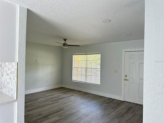 4th image of 804 S Parsons Ave