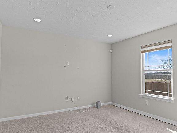 5th image of 2916 Pointe Bay Rd