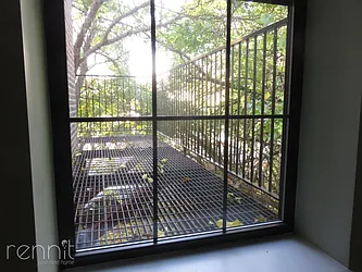 Rented by Rennit Inc.