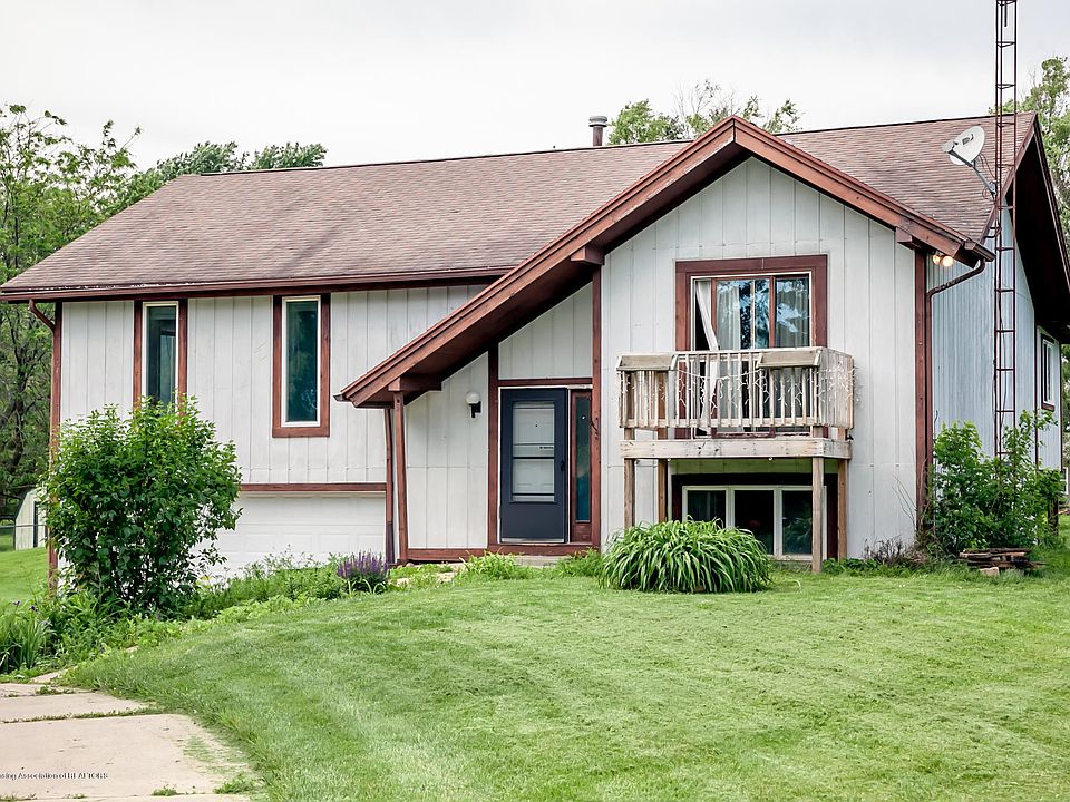 1st image of 1909 Maple Shade Dr
