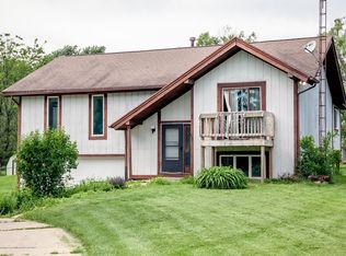 1909 Maple Shade Dr, Williamston, MI 48895