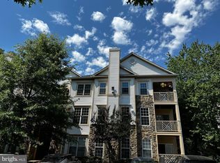 5958 Founders Hill Dr APT 301, Alexandria, VA 22310