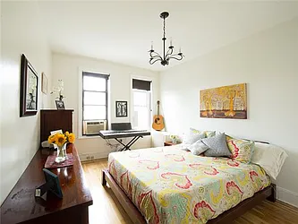 Sold by Avenue Sotheby's International Realty