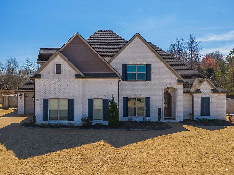 1st image of 261 Flagstone Dr