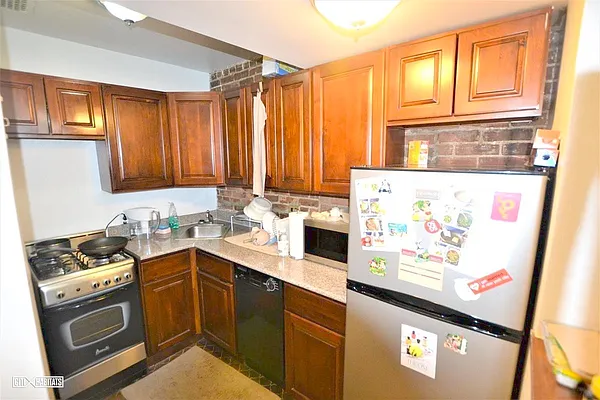 Rented by Corcoran | media 9