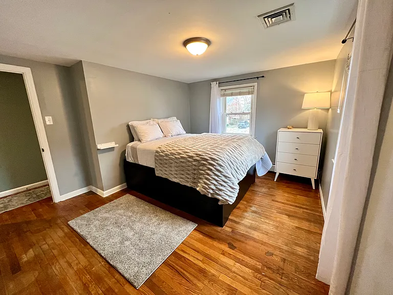 1021 Edgemoor Ct — Photo 10