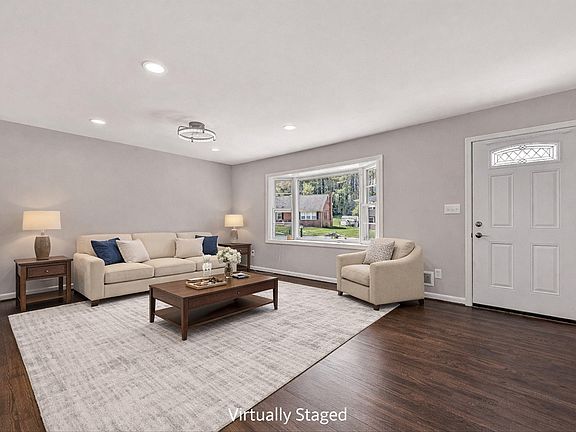 4th image of 3138 Galloway Dr