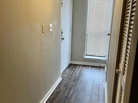 3rd image of 405 Harbison Blvd APT 223