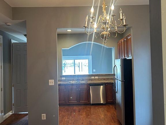 3rd image of 1924 16th St SW