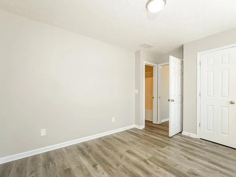 25 Collins Trce — Photo 14