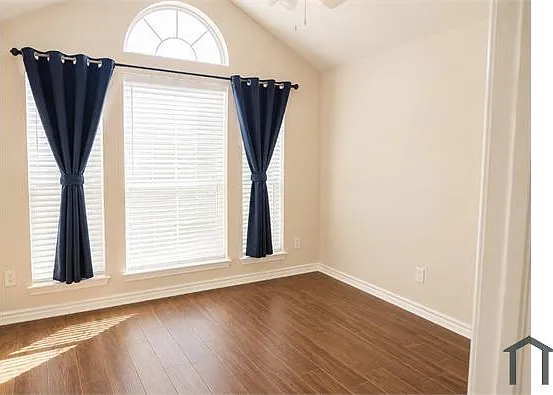 5601 Lawnsberry Dr — Photo 17