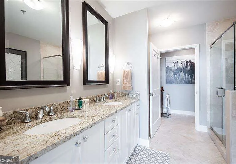 2795 Peachtree Rd NE #1909 — Photo 6
