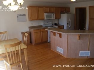 485 Pleasant Ln, Chaska, MN 55318