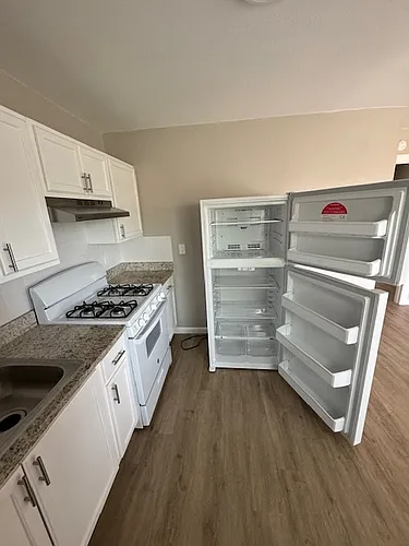 201 W Green Ave Photo 1