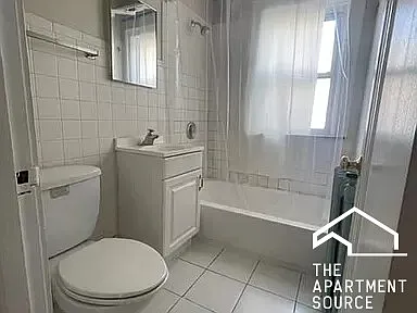 18 E Northwest Hwy #5 — Photo 8