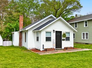 1020 N 8th St, Niles, MI 49120