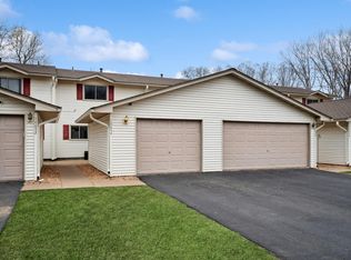 10654 Hummingbird St NW, Coon Rapids, MN 55433