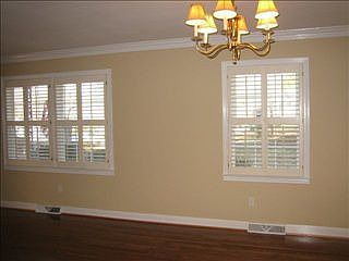 2nd image of 105 Kenilworth Dr